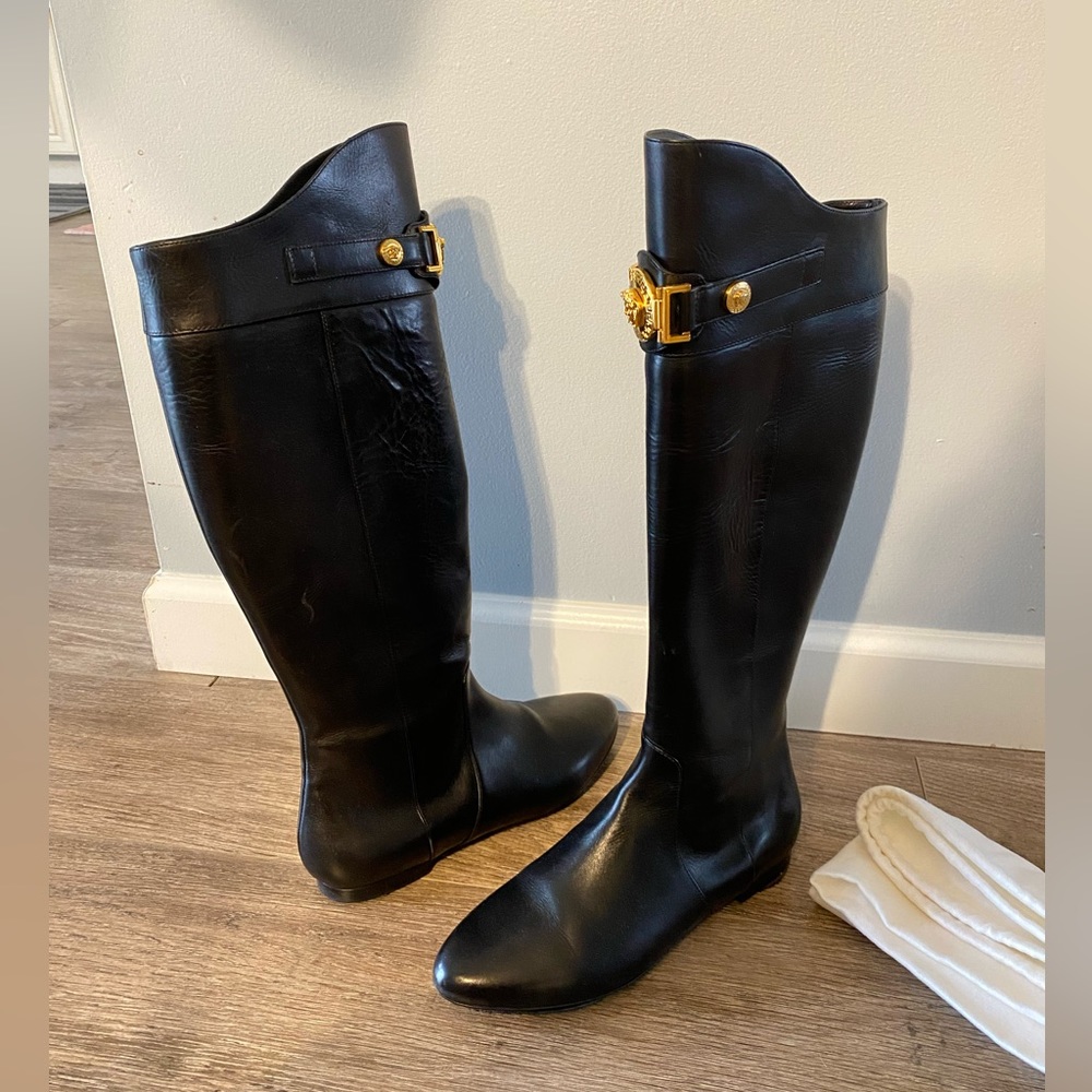 Versace boots - Picture 2 of 3